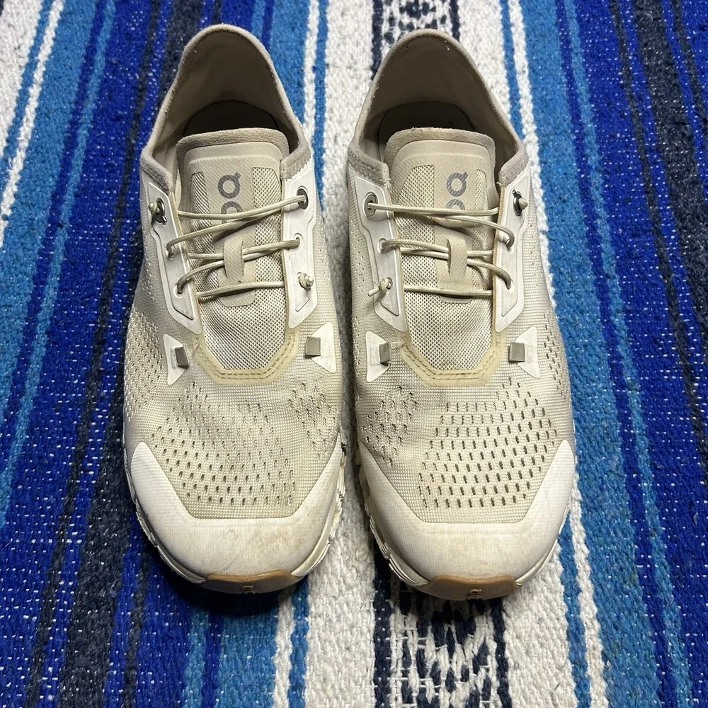 On Cloud 5 Coast Men Size US 8.5 White Running Athletic Sneakers